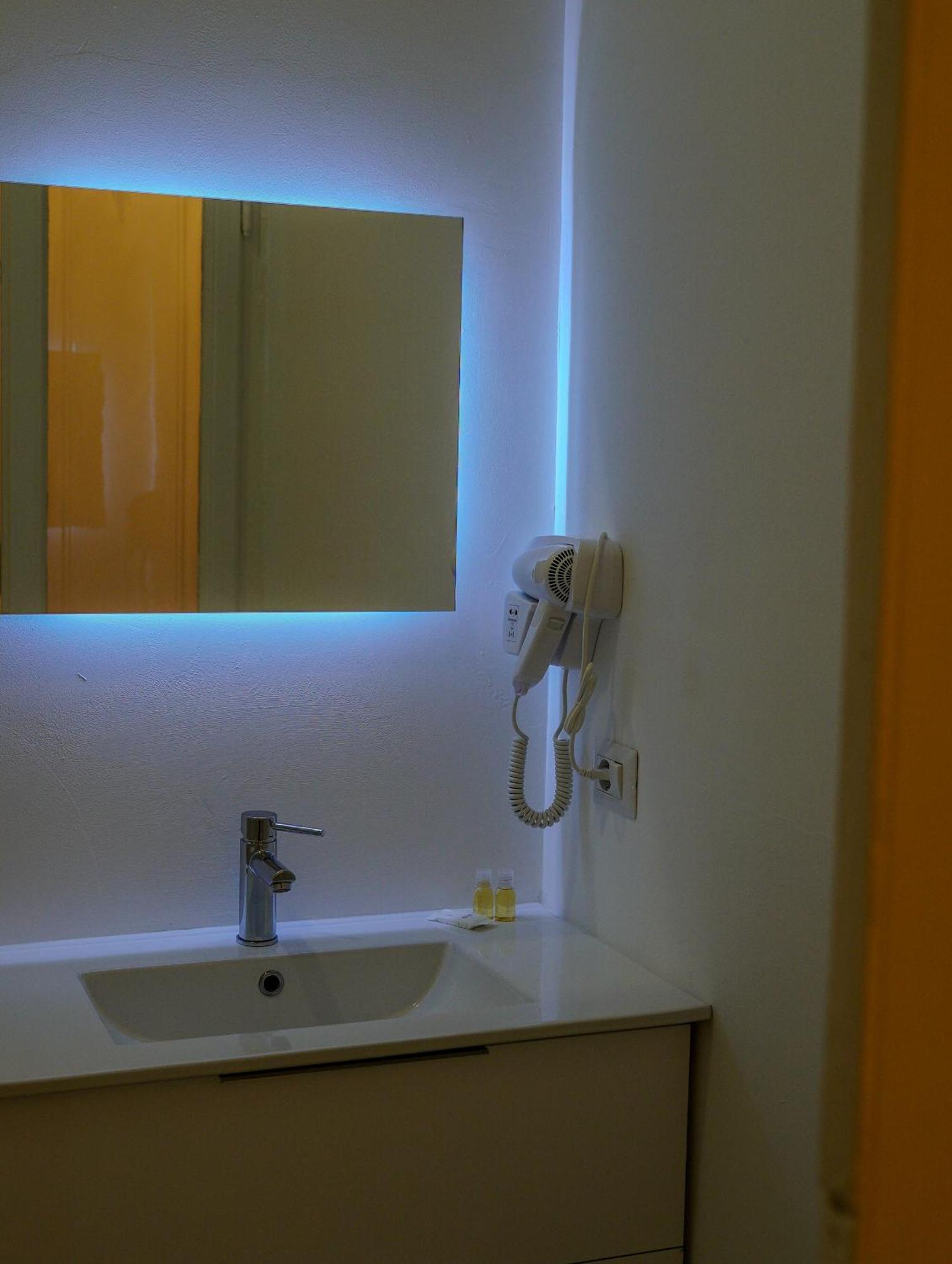 Feel - Mille Suites Bergamo Bagian luar foto