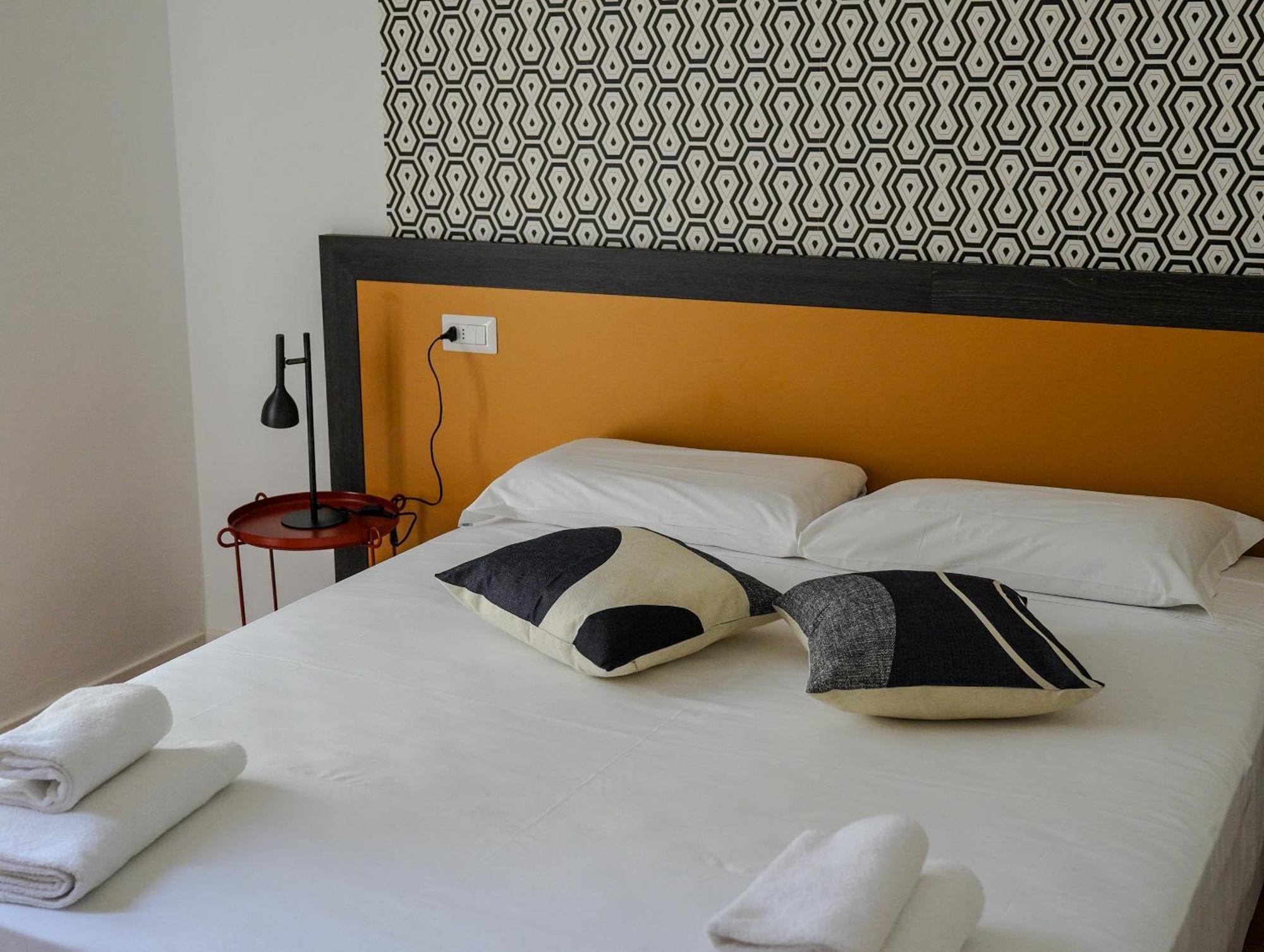 Feel - Mille Suites Bergamo Bagian luar foto