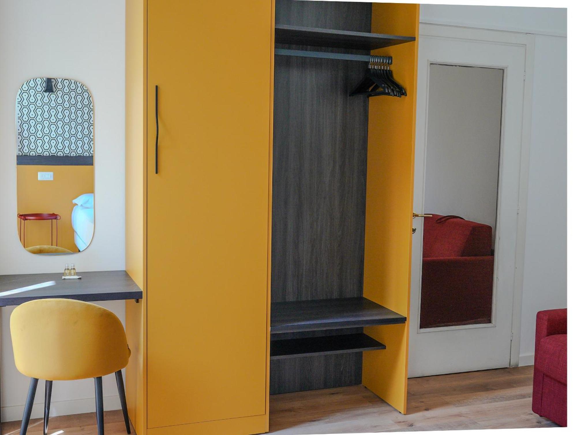 Feel - Mille Suites Bergamo Bagian luar foto