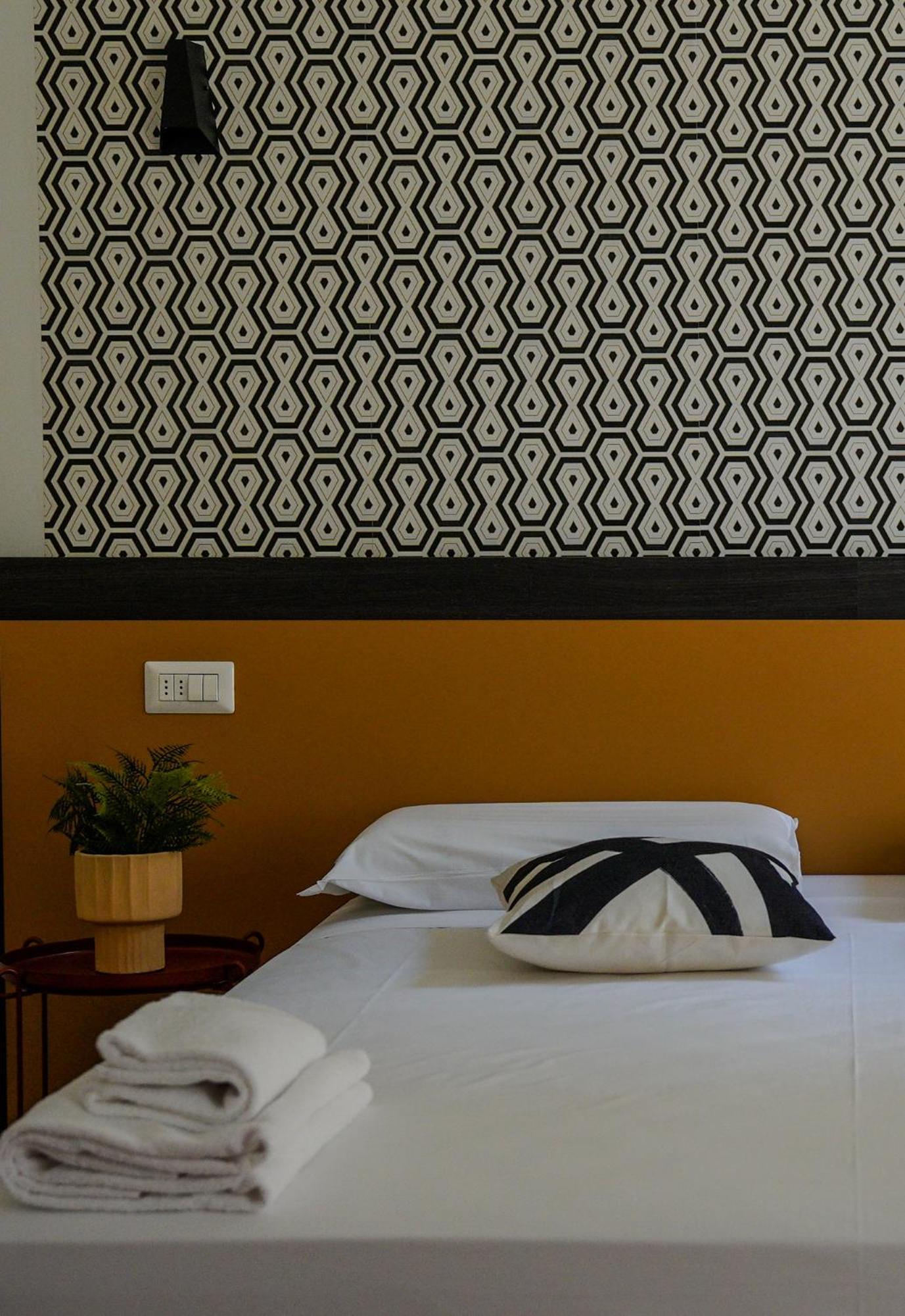 Feel - Mille Suites Bergamo Bagian luar foto